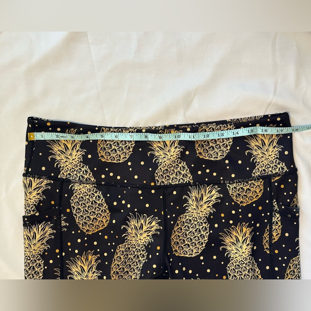 CVG Women’s Black Leggings With Pineapple Print “Fineapple” Sz XXL - Picture 5 of 6